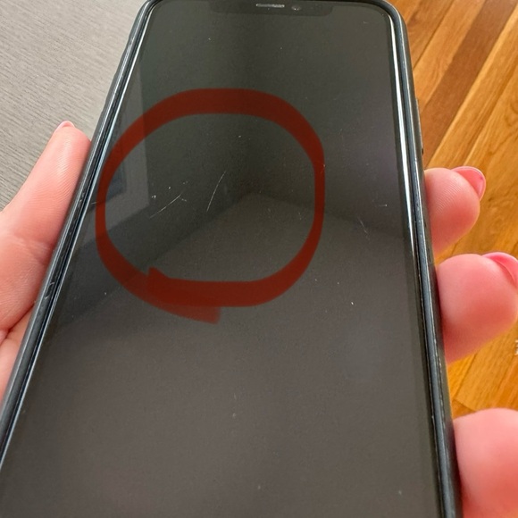 IPhone 11 Pro 64g Unlocked - Picture 8 of 8